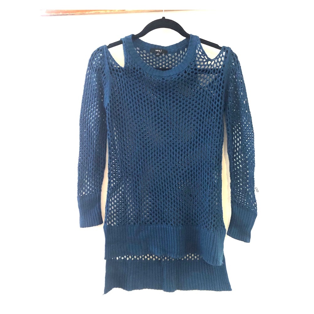 Net sweater / cold shoulder